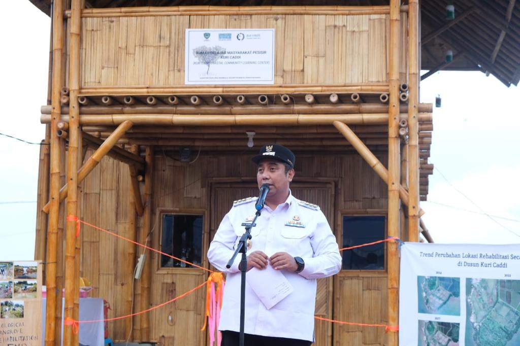 Bupati Maros HAS chadir Syam, meresmikan rumah belajar masyarakat Kuri Caddi