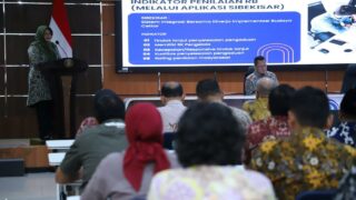 Deputi Bidang Pelayanan Publik Kementerian PANRB, Otok Kuswandaru, Saat Acara Pendampingan SP4N-LAPOR! di Wilayah Provinsi Jawa Timur, Kamis (5/3/2026)
